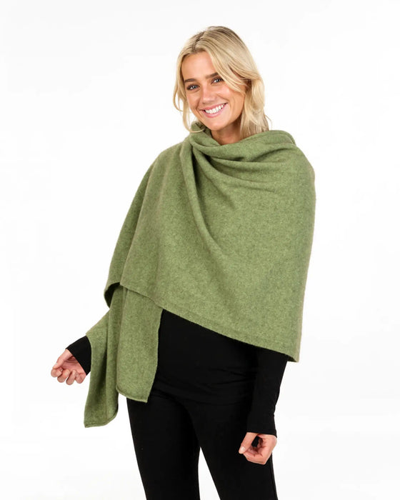 NE815 womens possum merino wrap in green